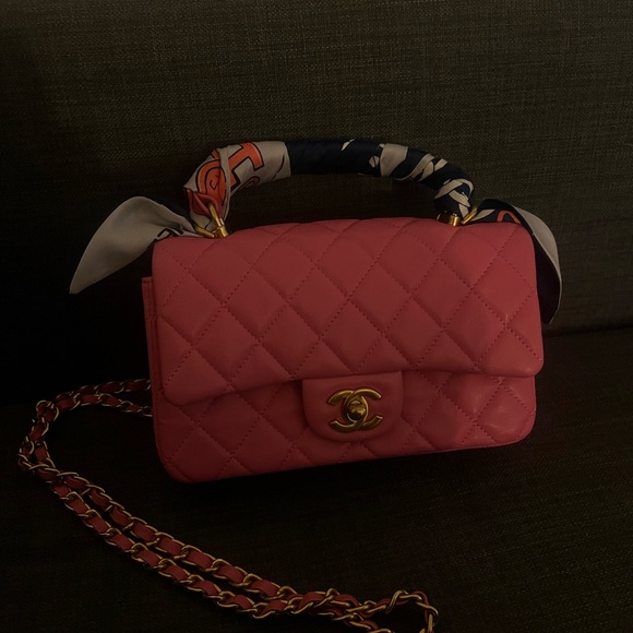 Chanel Pink Quilted Women's Bag - Picture 1 of 4